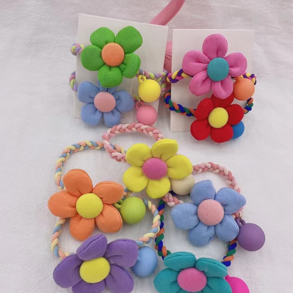 The button flower rubber band new crocodile pp clip is so colorful and delightful. Just looking at it makes me want it. So colorful and delightful! Just looking at it makes me want it