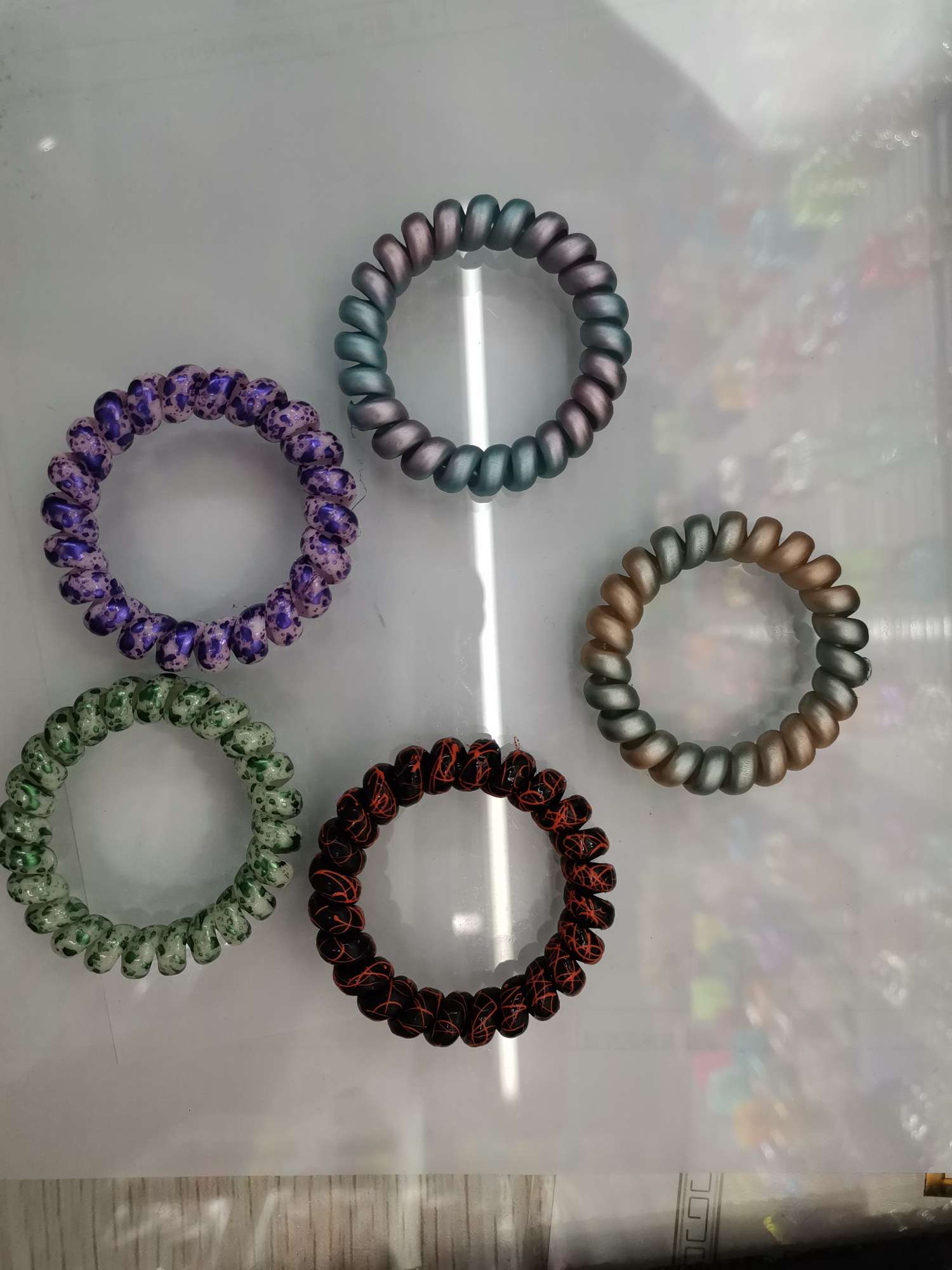 Spray Paint Scrunchie details Picture