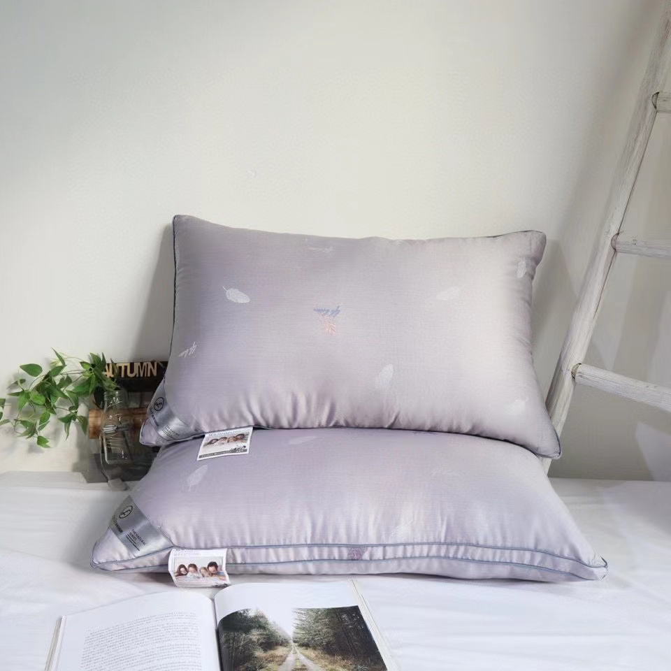 【 Wings. Feather High-end Light Luxury Pillow 】🍷 sleep takes up ½ of our life. Buy a pair of good pillow cores! It's very important to buy the right pillow core. It's soft and brings a lot of happiness!