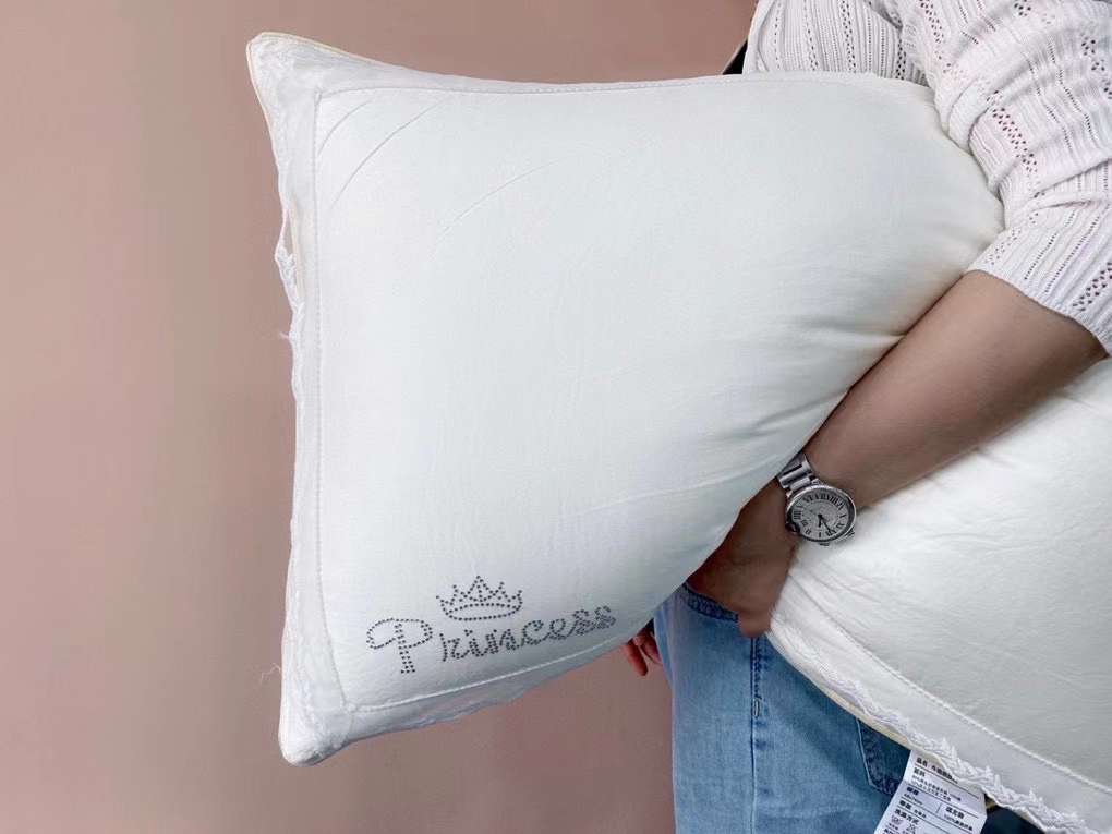 酒店床品套件实物图