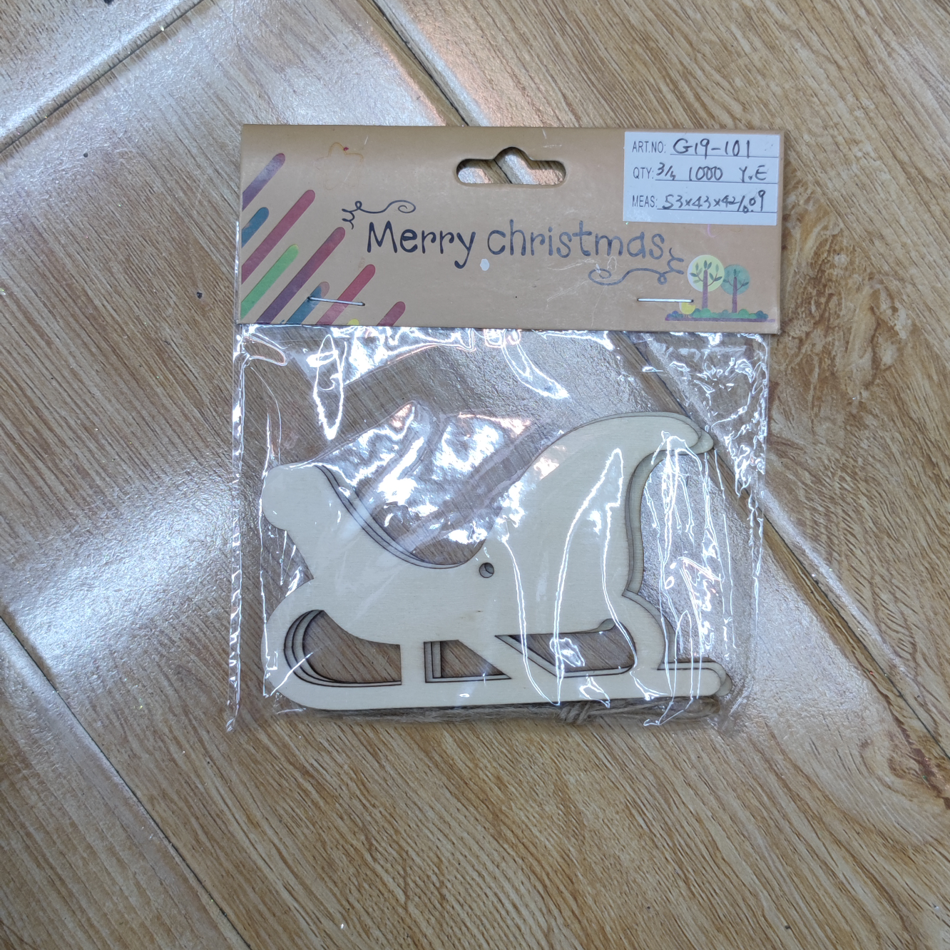 8053 木头片挂件 每包三片 欢迎询价