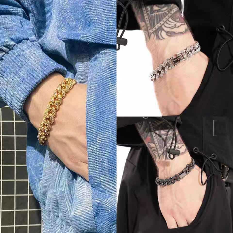 513