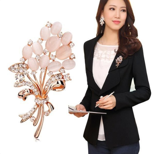 Brooch 0107