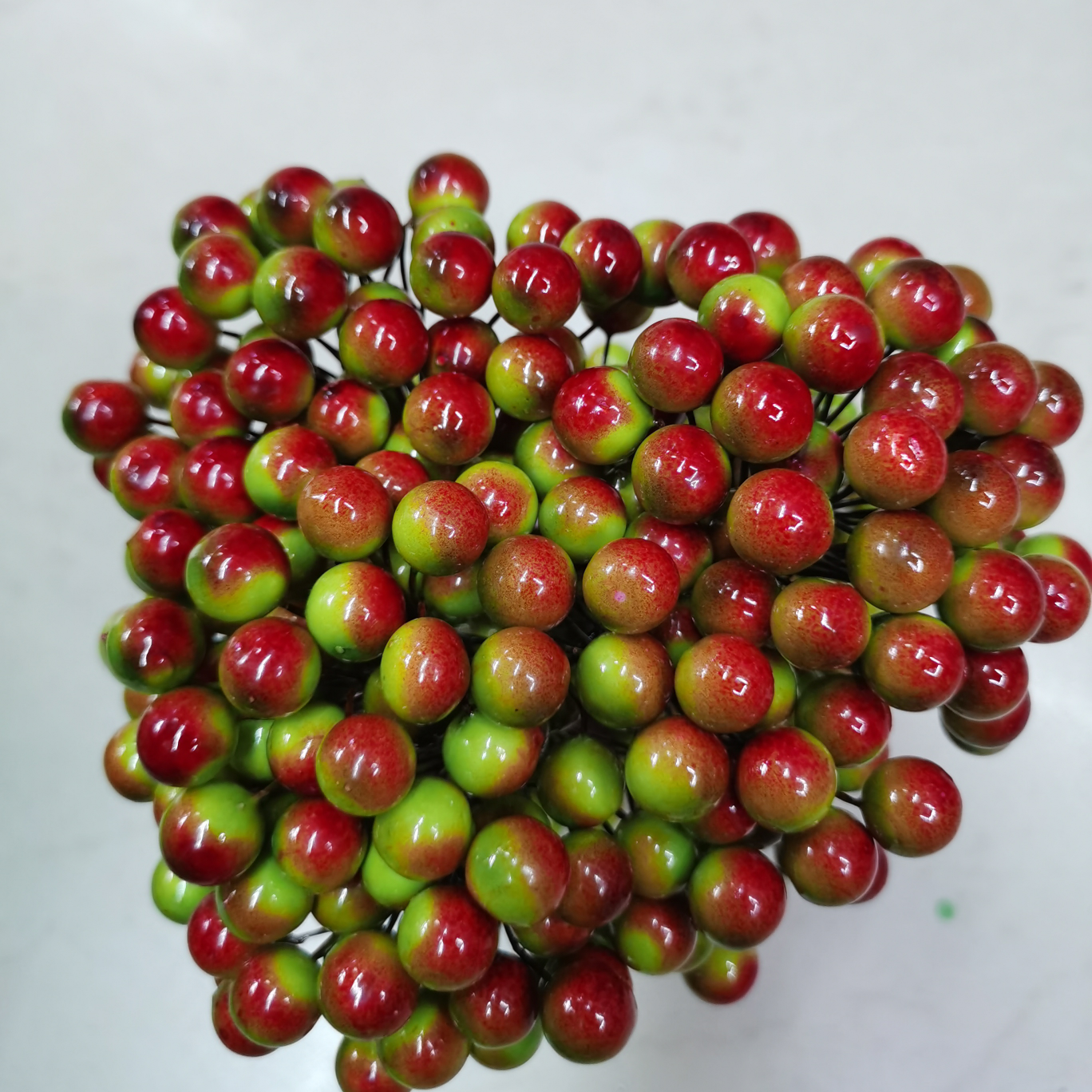 Baldy Fruit Red and green foam Fruit Polystyrene 01