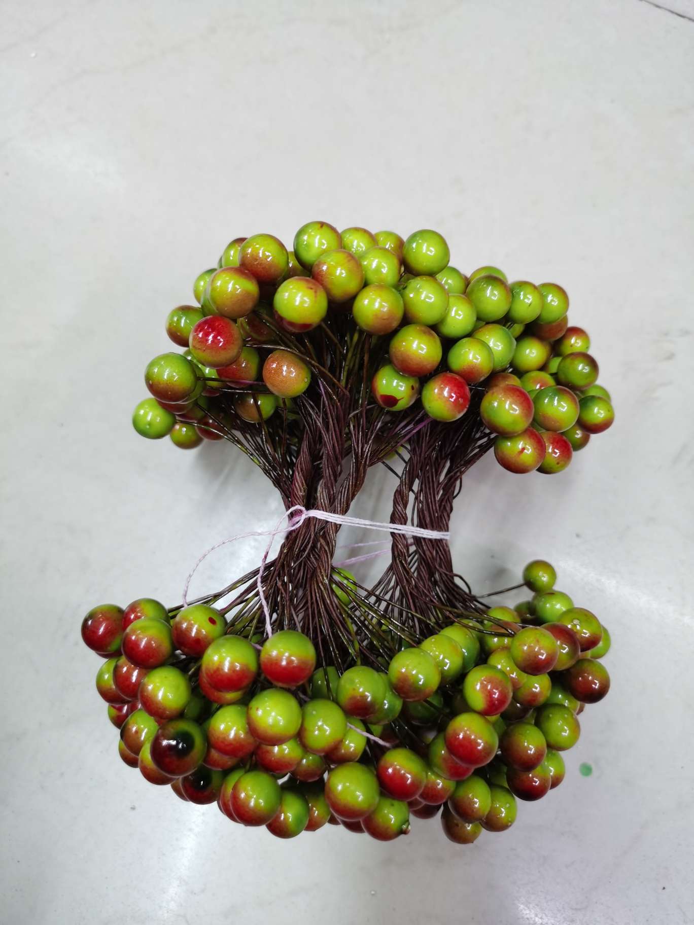Baldy Fruit Red and green foam Fruit Polystyrene 01 Specification image