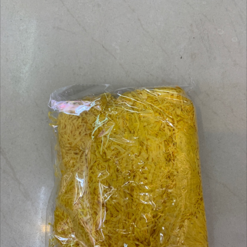 飞龙鲜花包装7号黄纸丝喜糖红酒定制礼盒填充