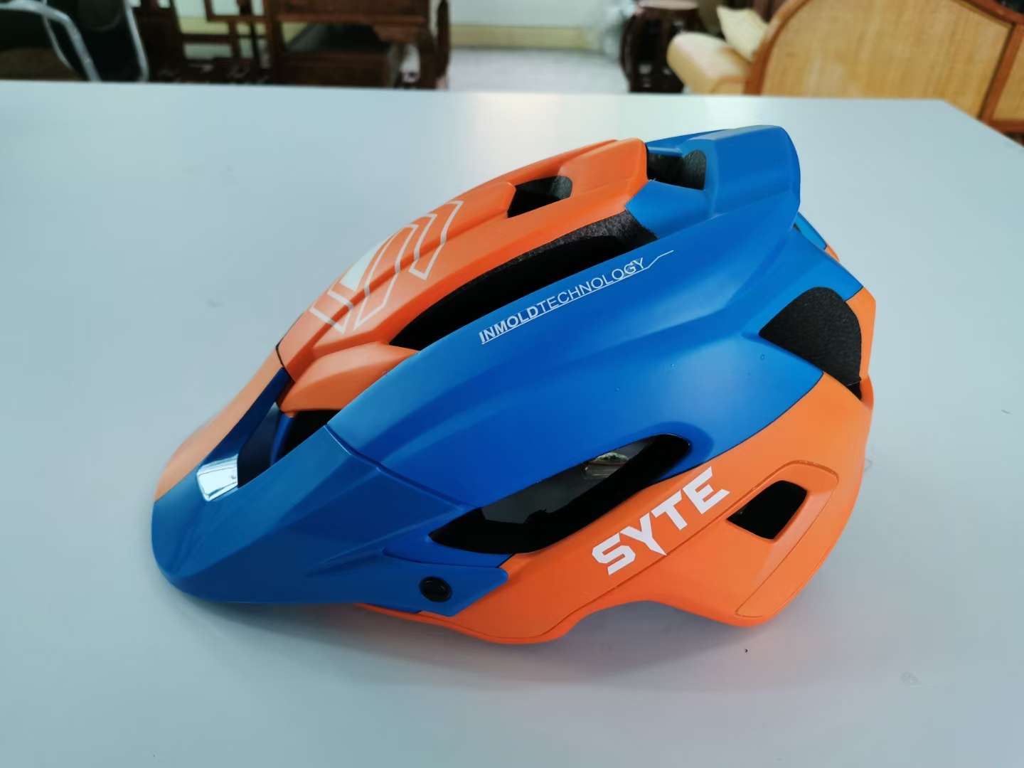 Helmet Specification image