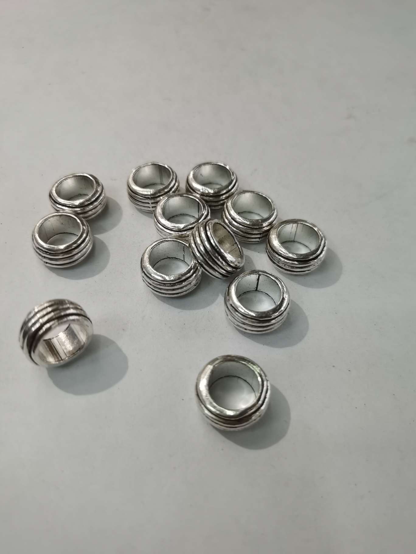 Zinc alloy Zn-2017 for jewelry accessories Application Scenario