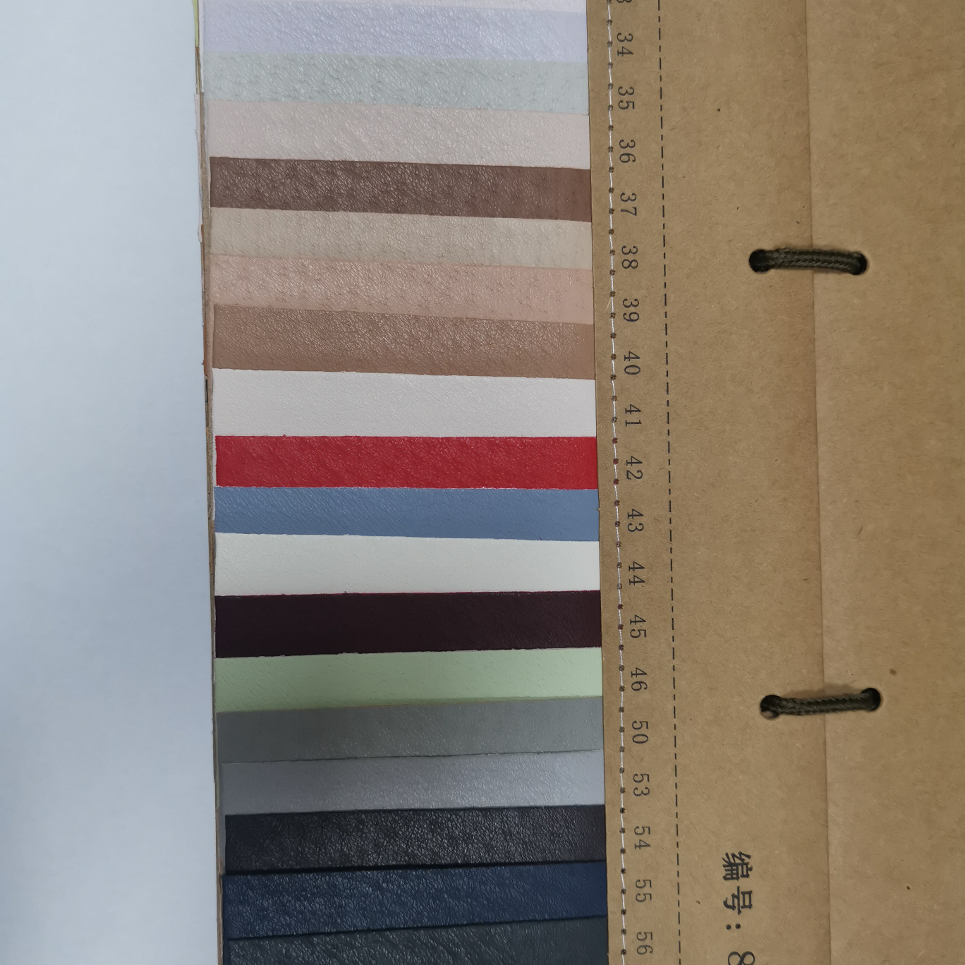8828 2 Factory direct sales of new leather a large number of spot high school low-grade luggage sofa shoe material fabric