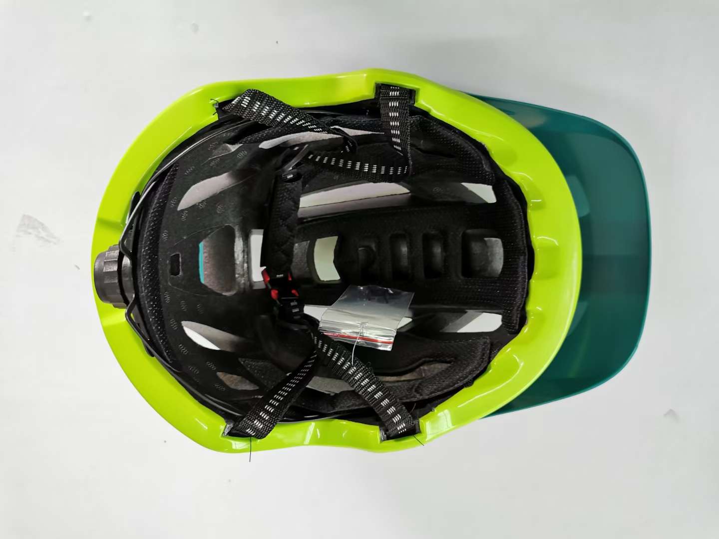 Helmet detail image 1