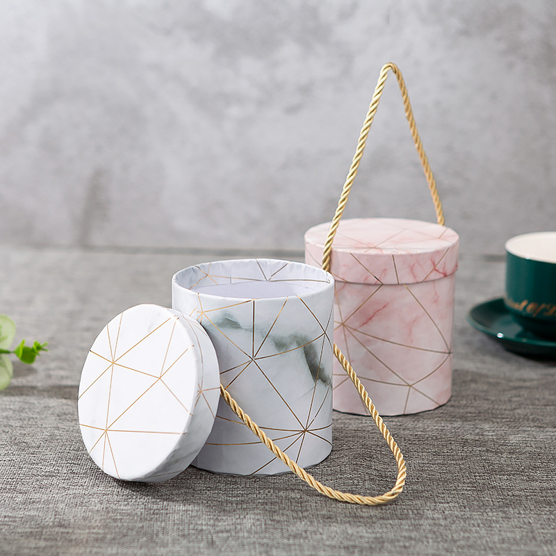 Available in stock: Hugging buckets, flower boxes, hand-held round flower tubes, gift boxes, dried flower gift packaging boxes, and round buckets can be customized details Picture