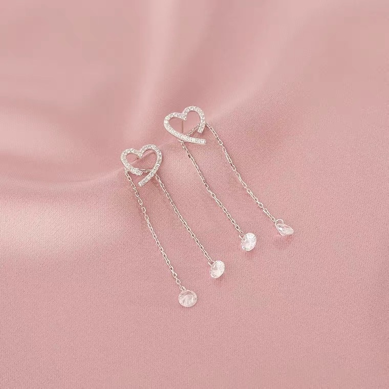 Pendant heart earrings