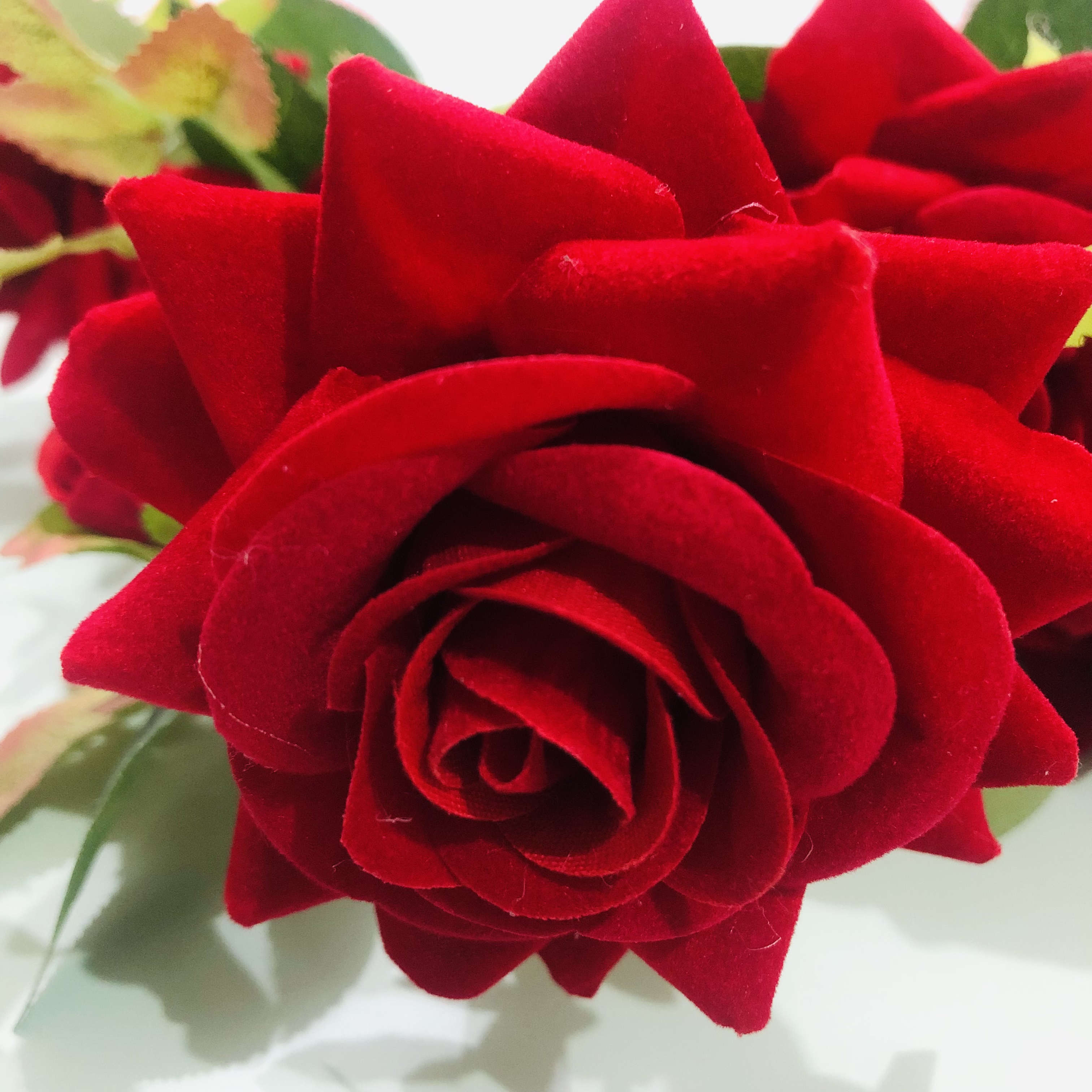 外贸热销款酒店装饰仿真玫瑰花婚庆布艺插花中式婚礼新娘手捧花绒布6头把束宝石玫详情9