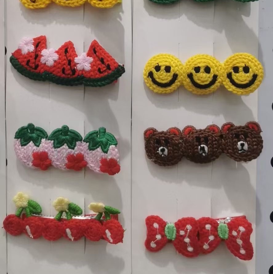 Small hair accessories for children 3226000932 full figure