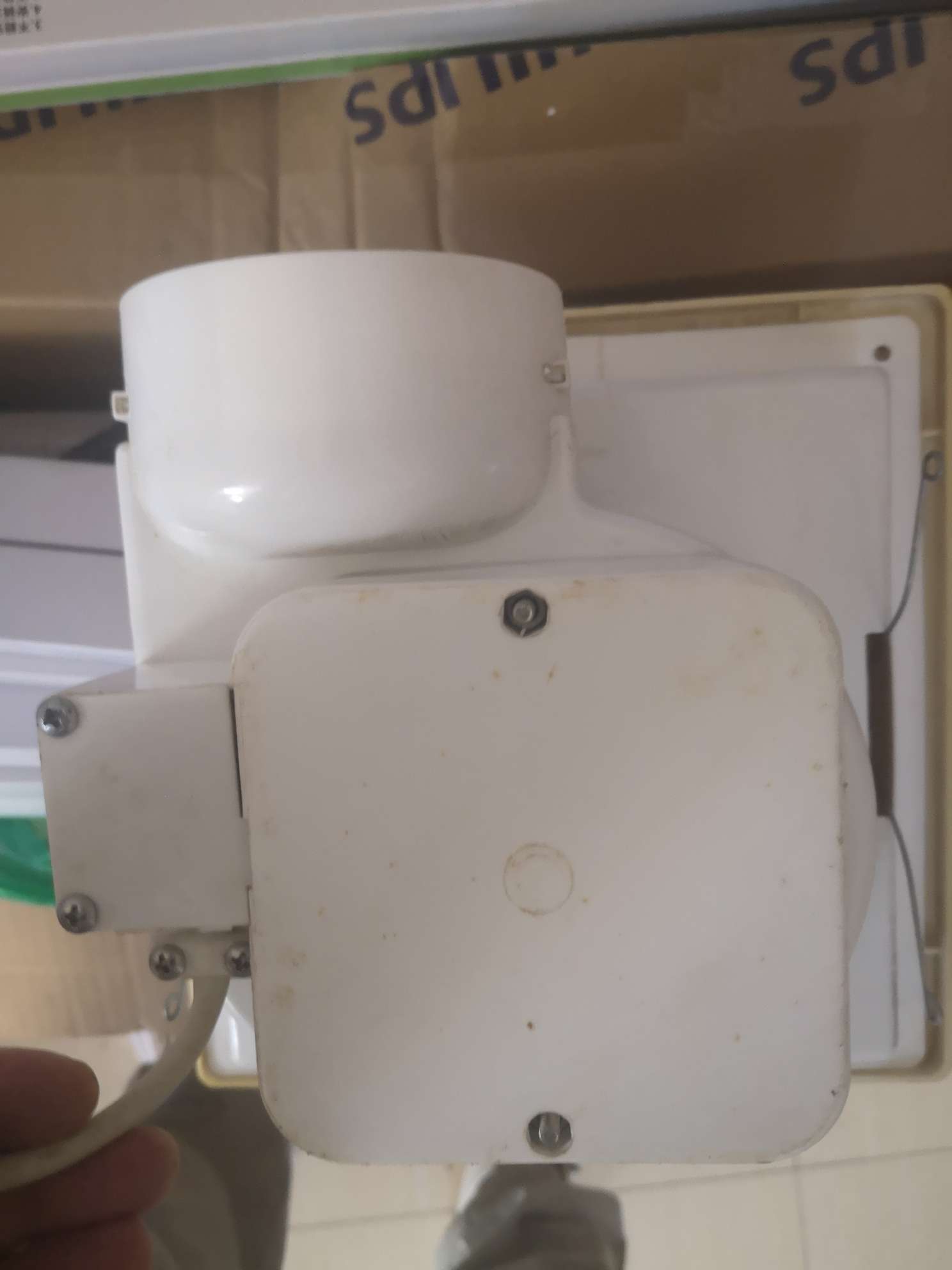 集成换气扇白底实物图