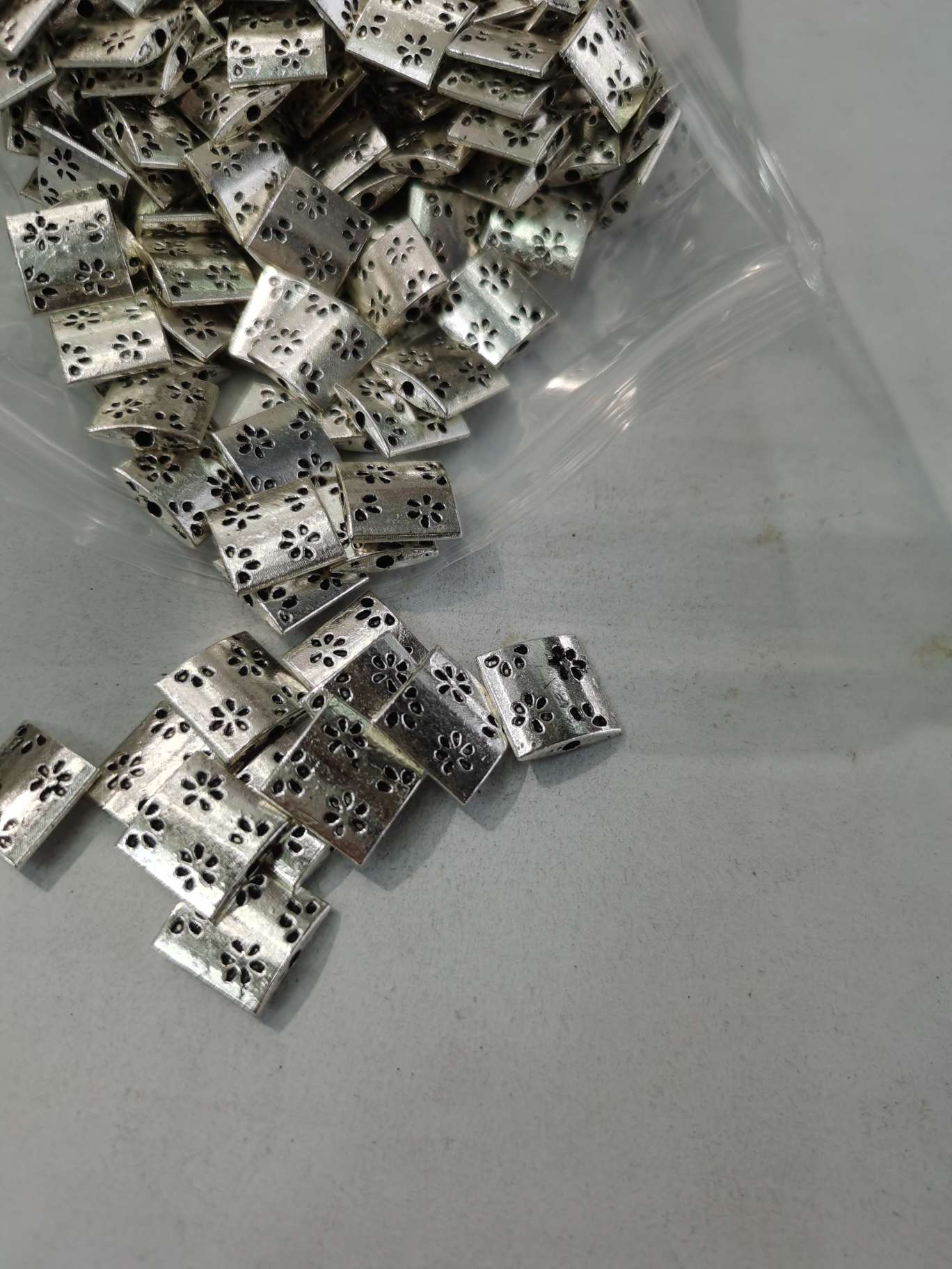 Zinc alloy Zn-2072 Application Scenario