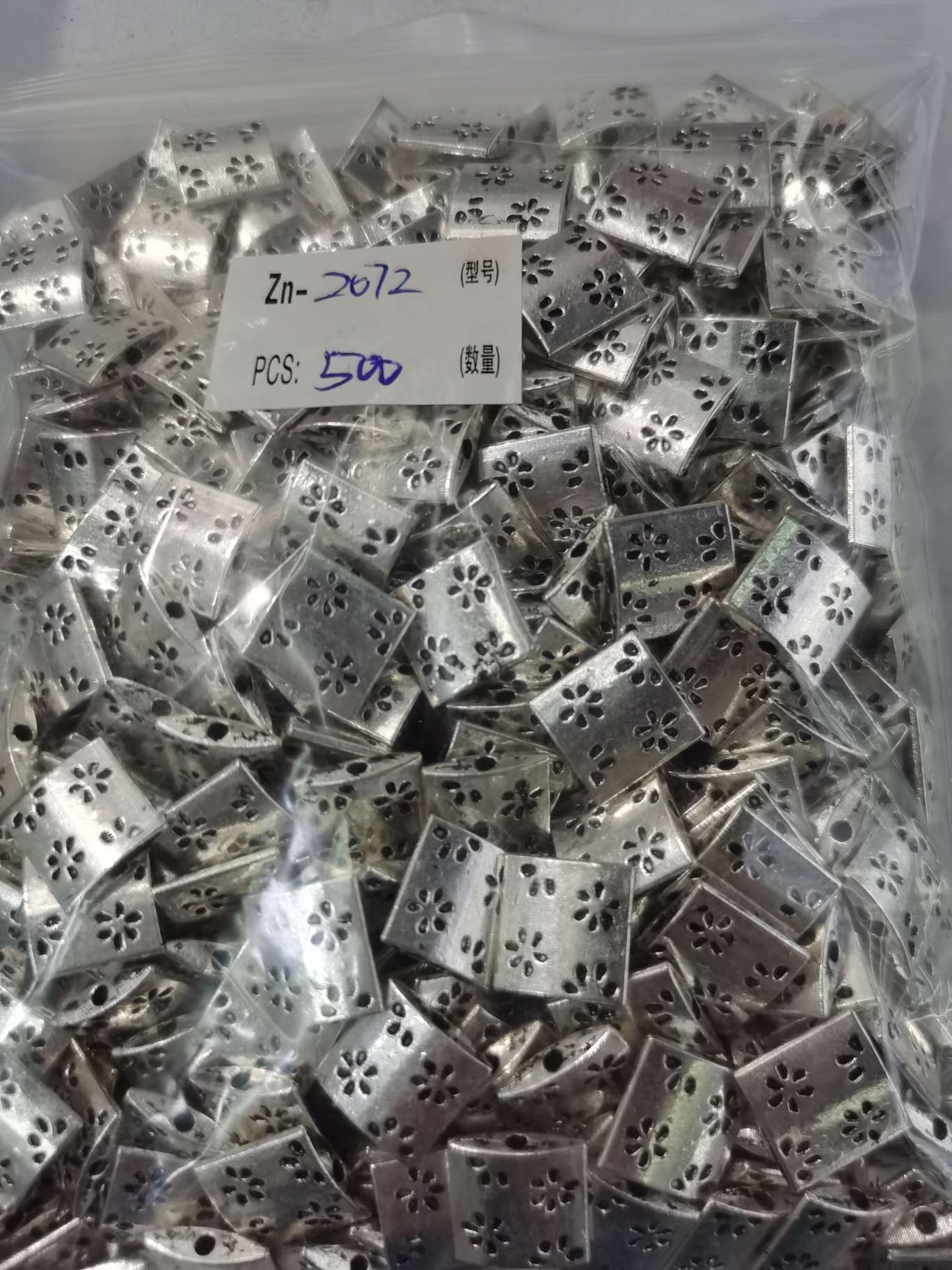 Zinc alloy Zn-2072 Item Picture