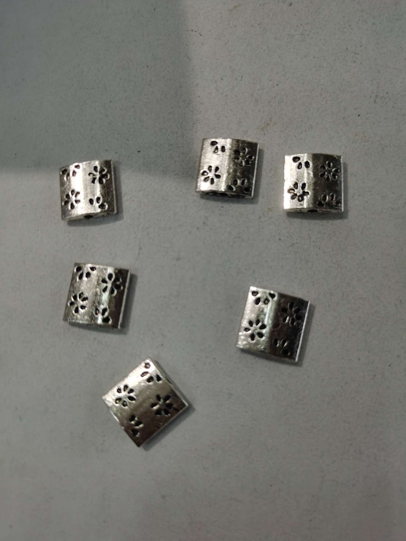 Zinc alloy Zn-2072 details Picture