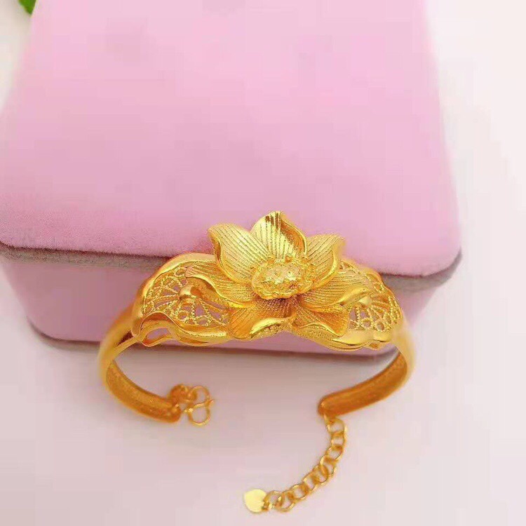 Large lotus sand bracelet, pendant and bracelet with a set