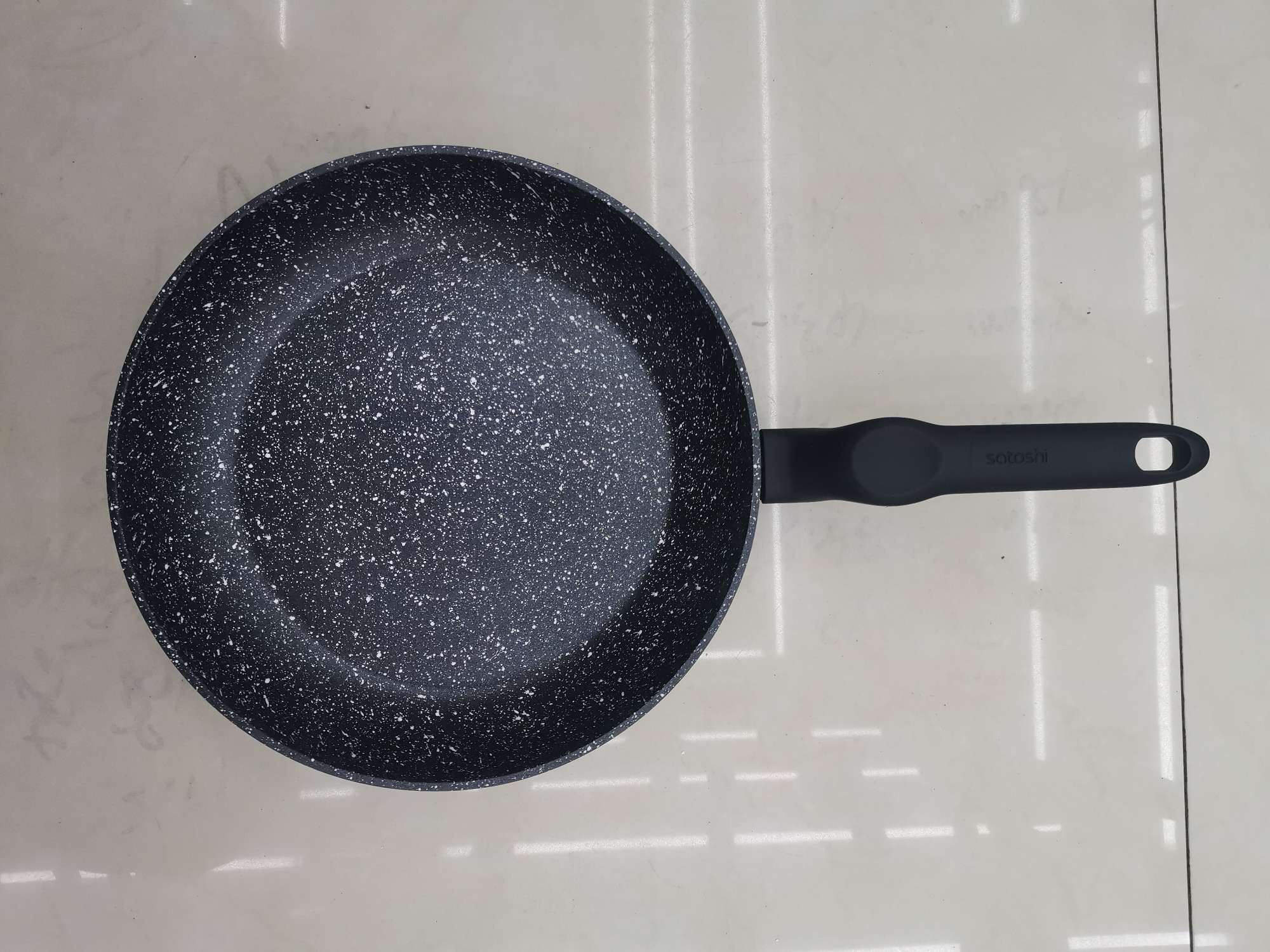 Non-stick pan, 20cm detail image 1