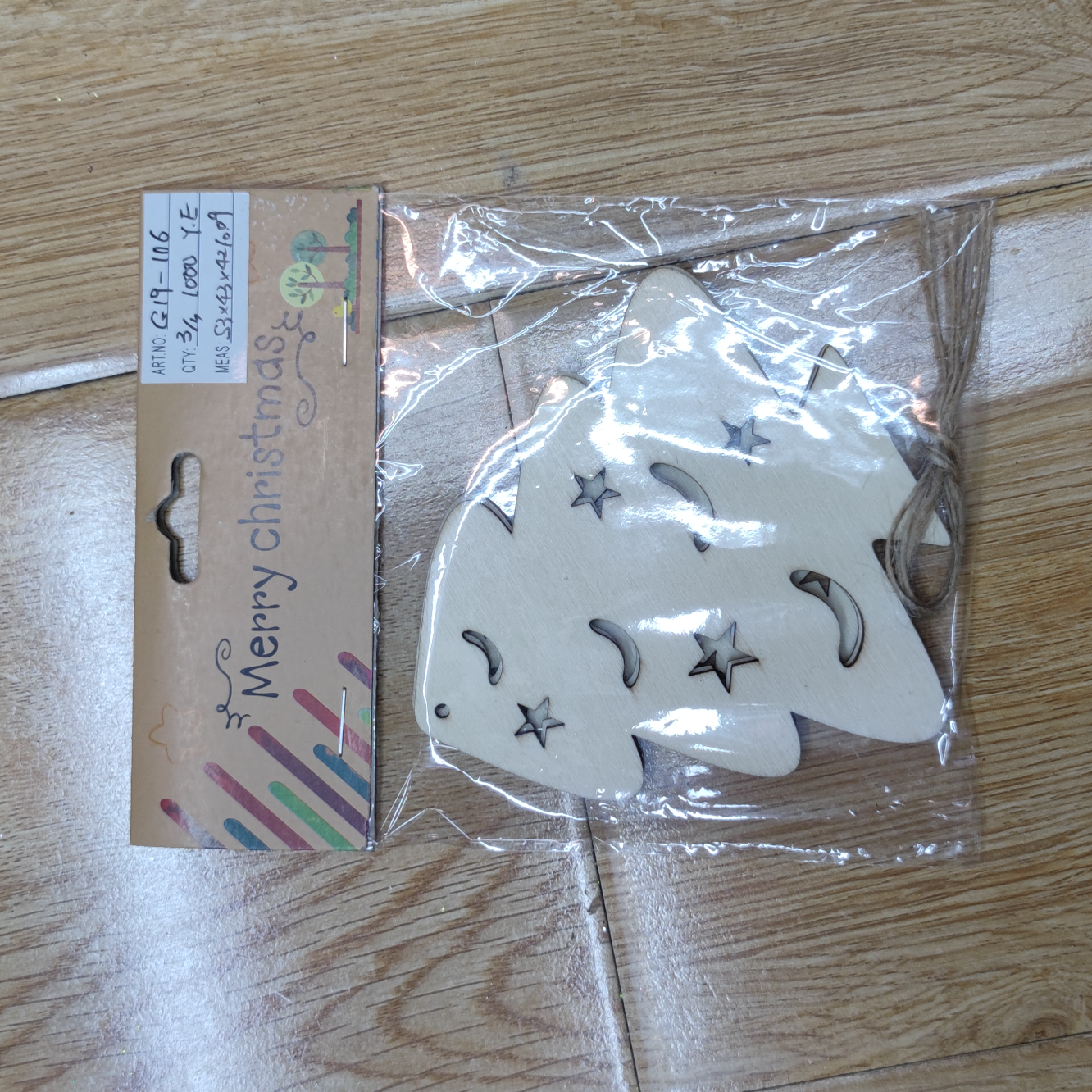 8081 木头片挂件 每包三片 欢迎询价
