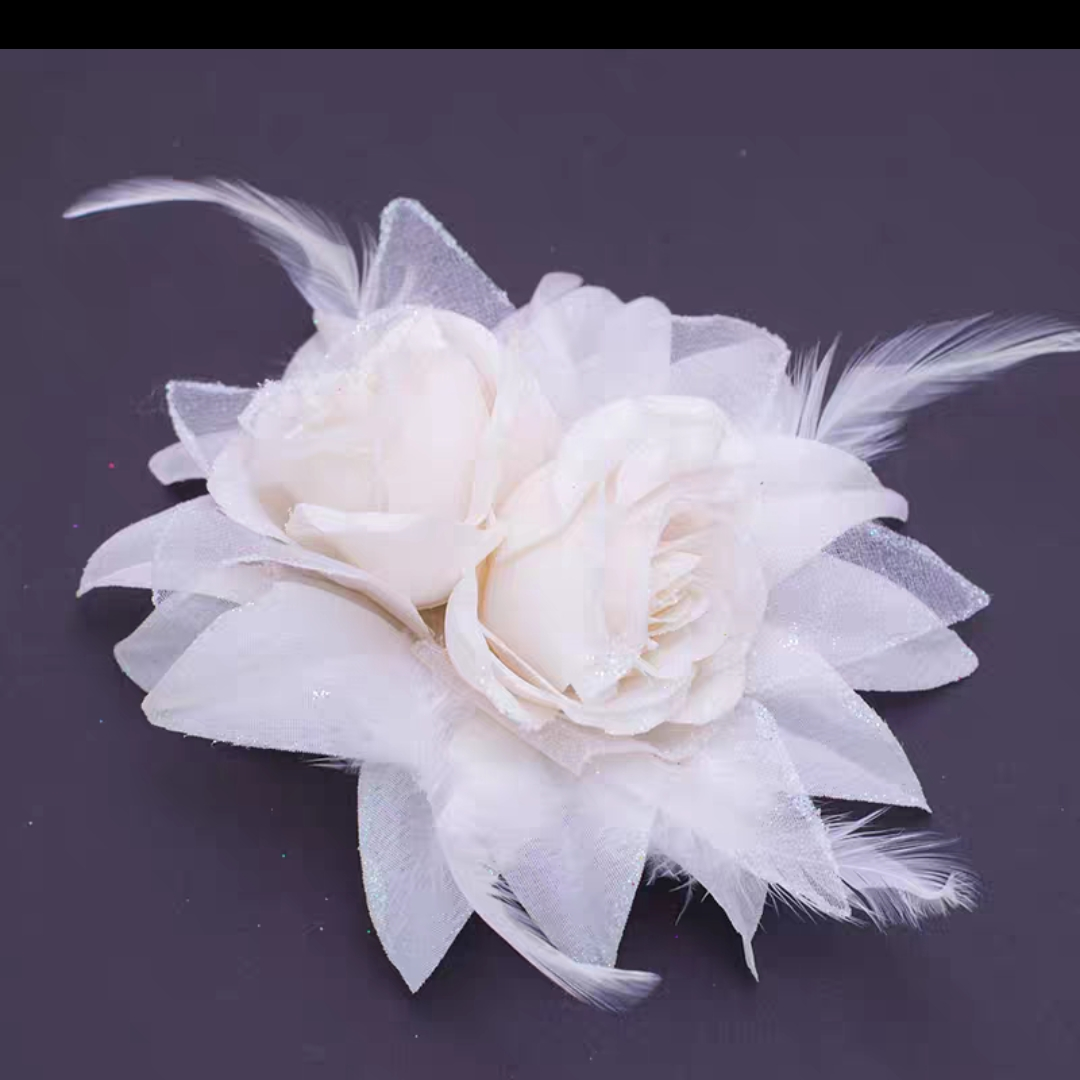 Chicken feather fabric hair flower beige white