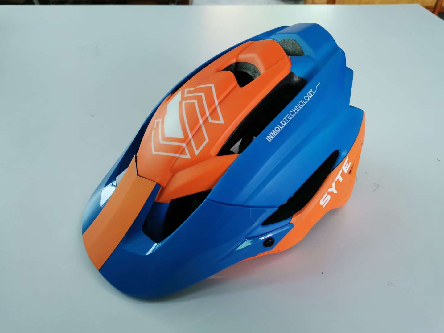 Helmet details Picture