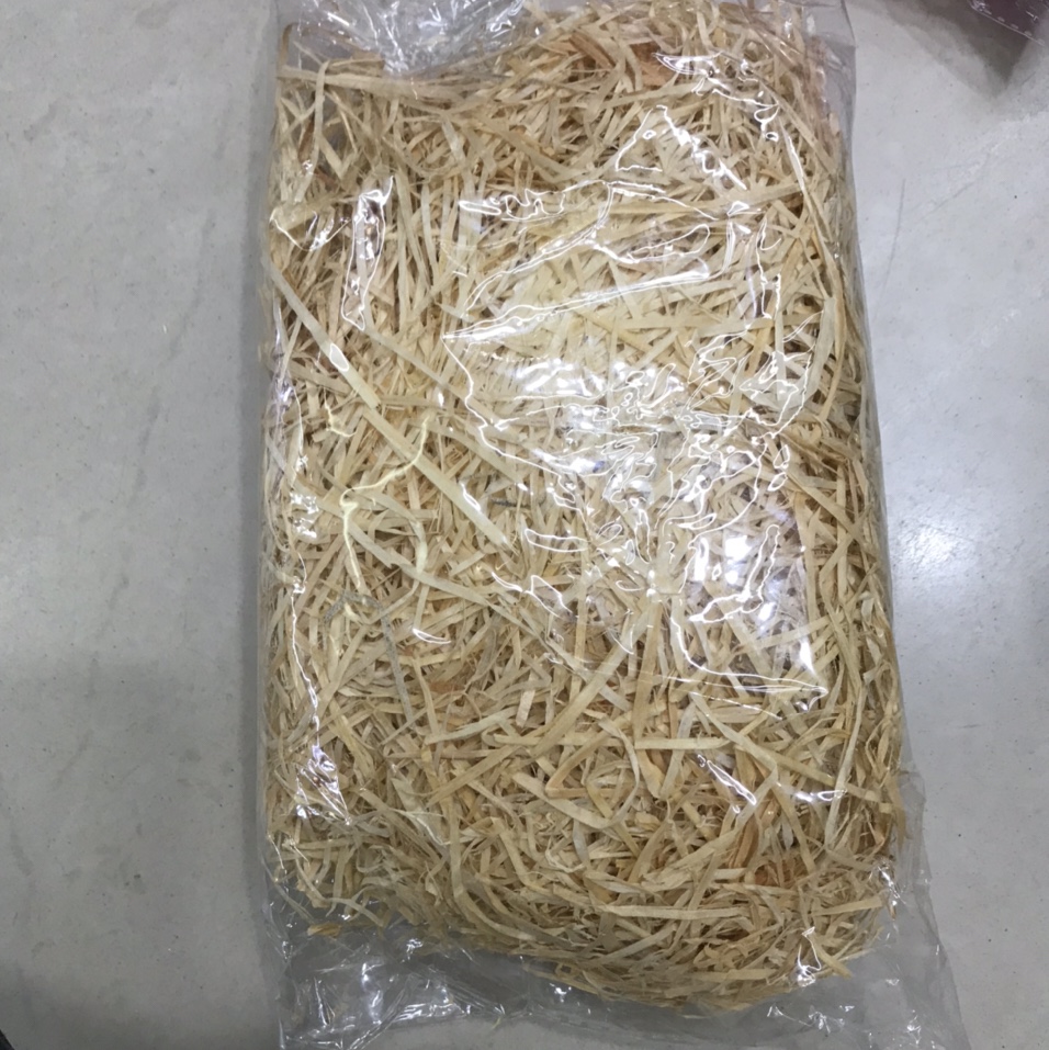 Wood shavings are white.