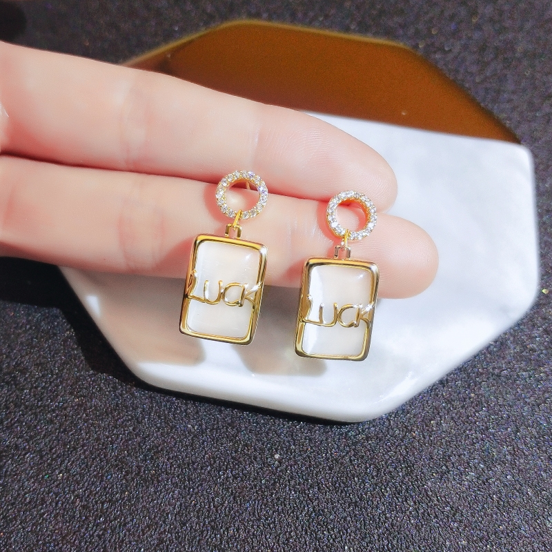 2021 New Trendy Stud earrings Net Red Stud Earrings Cold Wind Earrings Pop Stud earrings 50