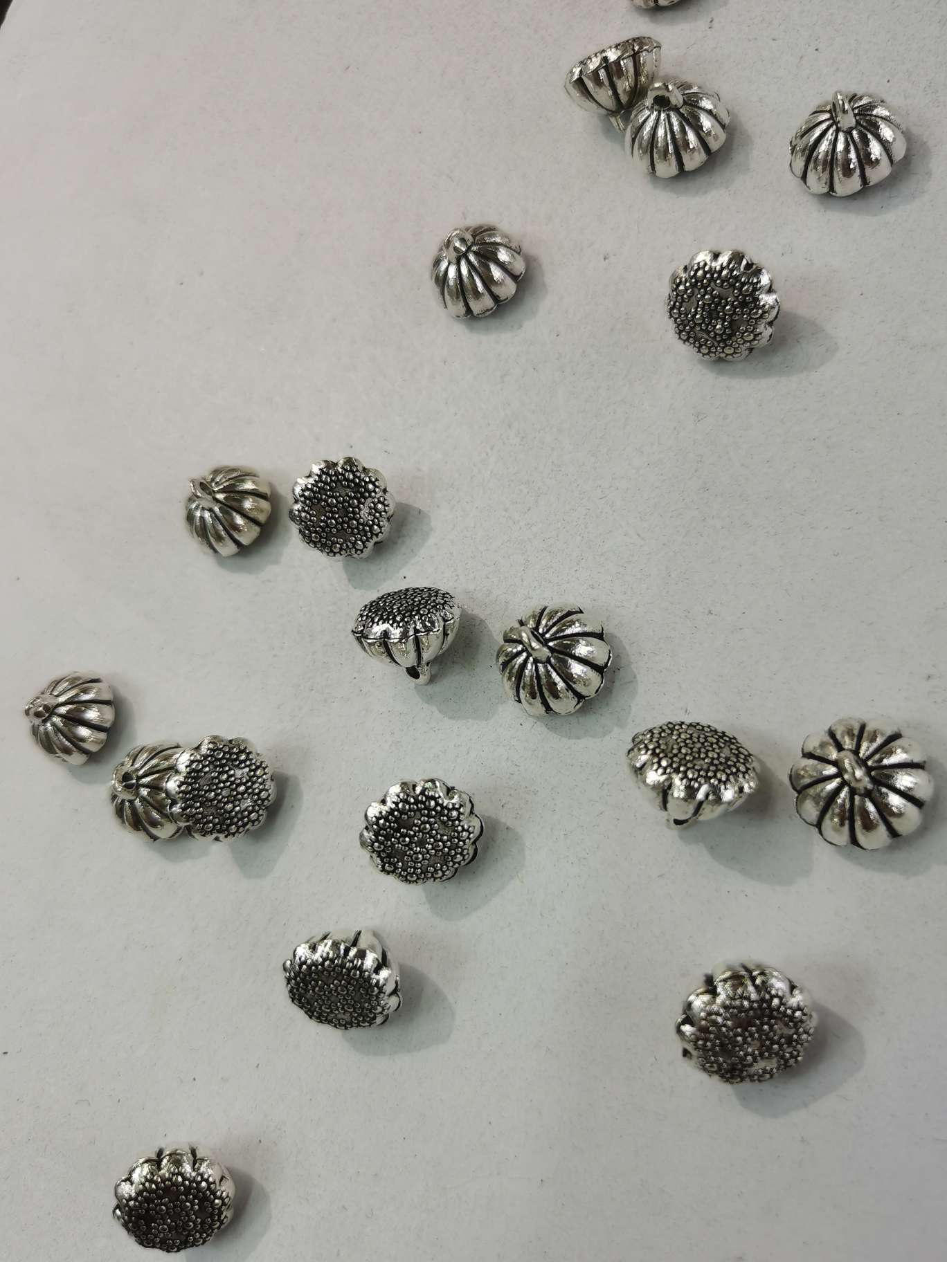 Zinc alloy Zn-3863 for jewelry accessories Application Scenario