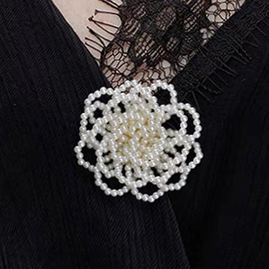 Brooch 140