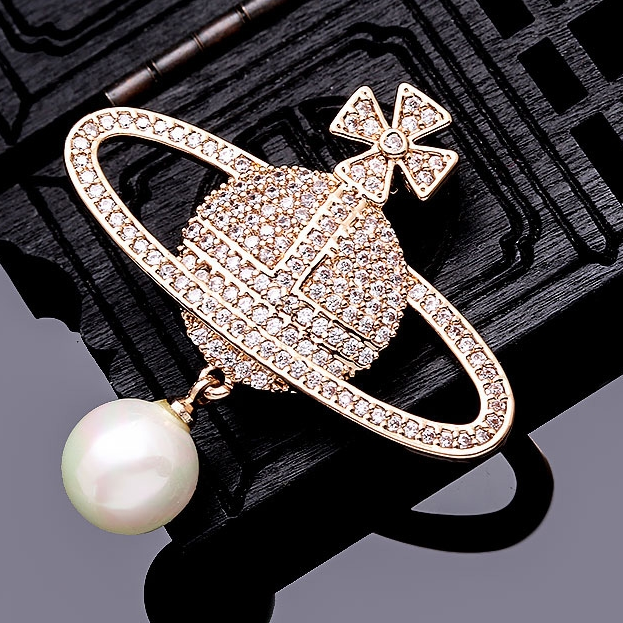 Brooch 185