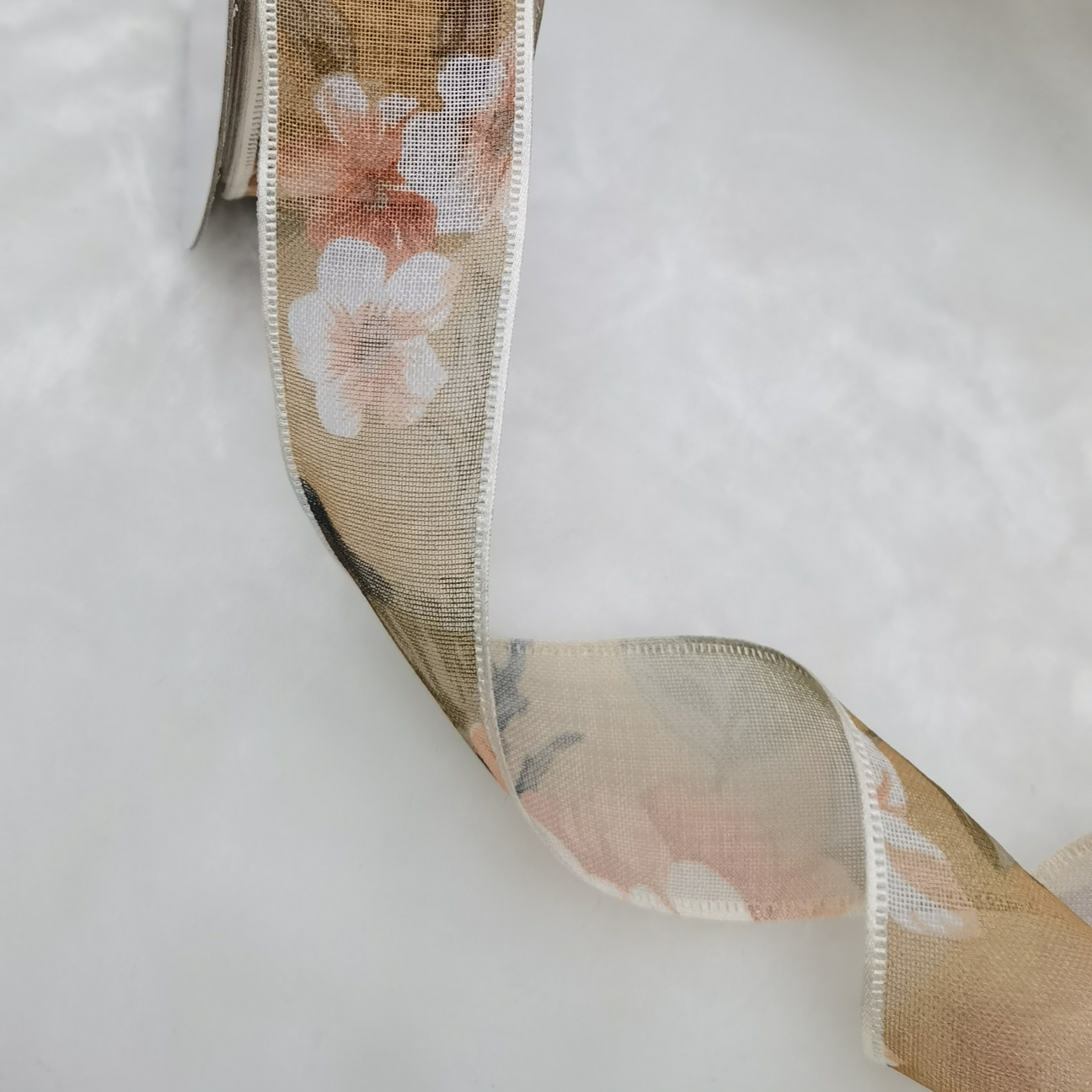 花边，DIY制作，圣诞，服装，饰品，工艺品，纸盒，卡片，帽子等等各种厂品上都可搭配sasgj