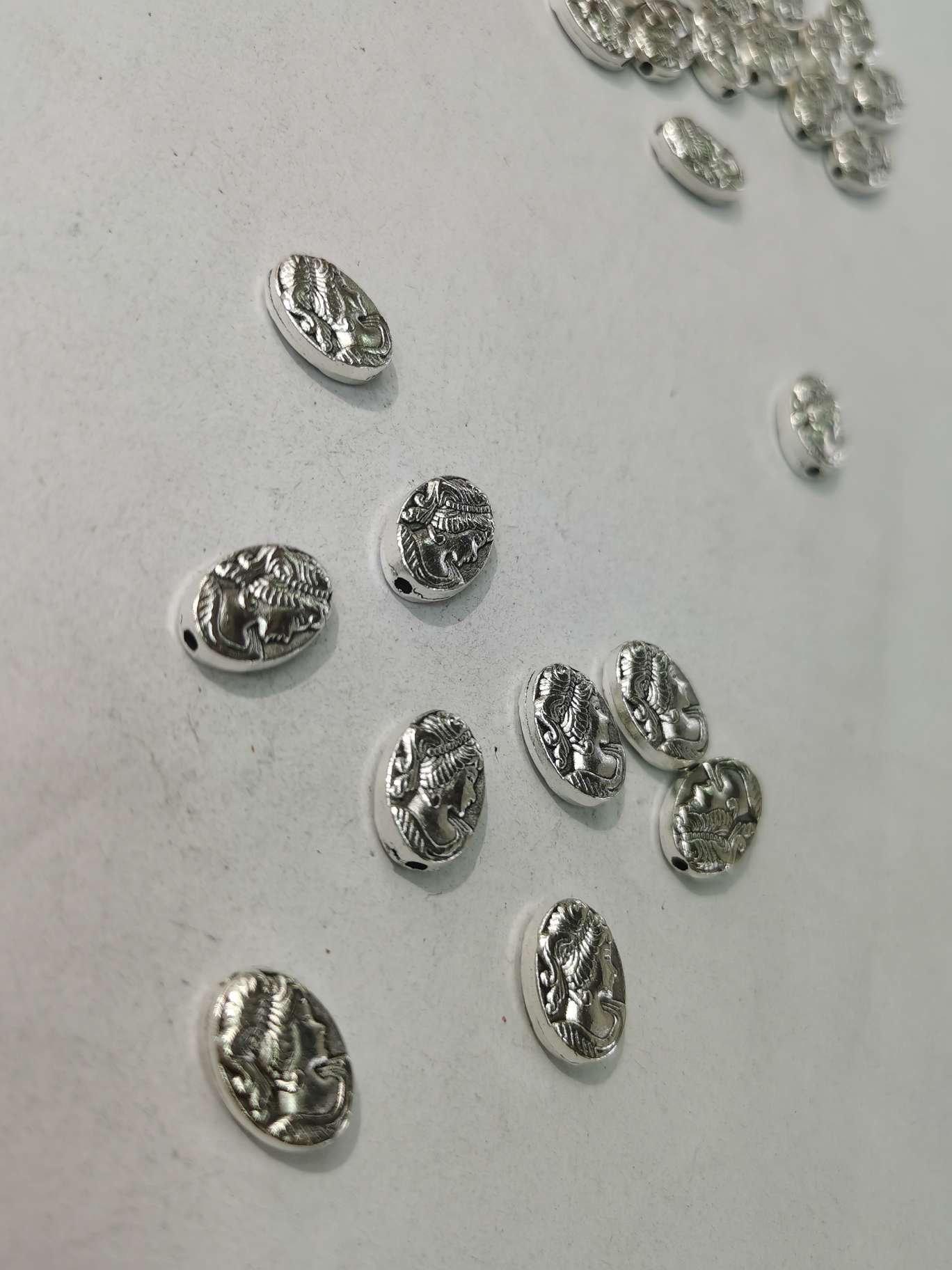 Jewelry accessories, fashionable, versatile, personalized and popular alloy accessories Specification image