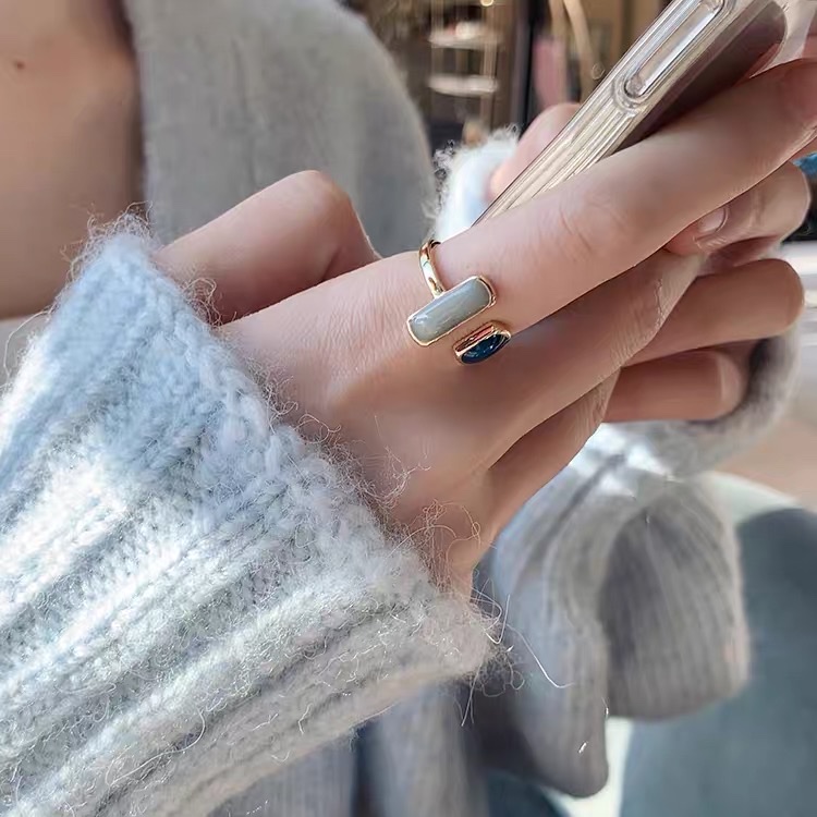 A new Korean-style ring with a sense of fashion, sophistication, innocence, elegance, sweetness and individuality Application Scenario