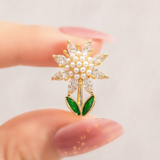 Brooch 152