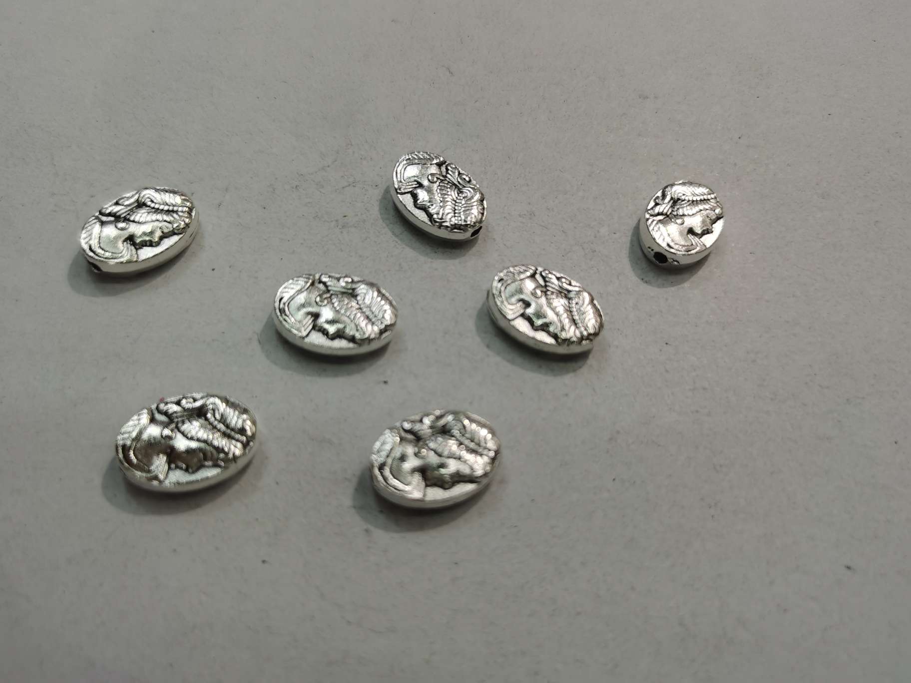 Jewelry accessories, fashionable, versatile, personalized and popular alloy accessories details Picture