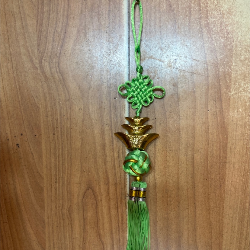 a3 green ball pendant