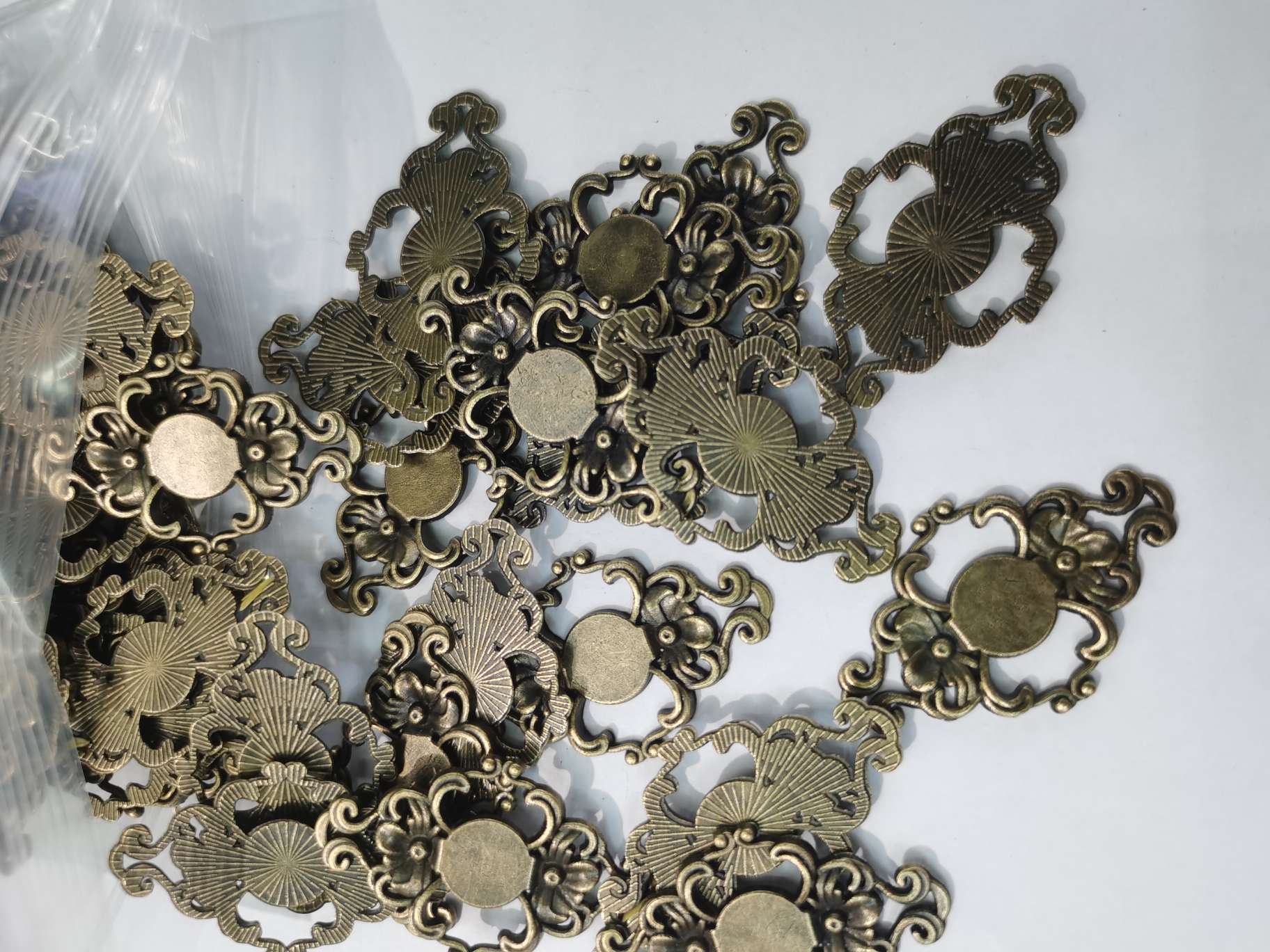 Zinc alloy Zn-3079 for jewelry accessories Item Picture
