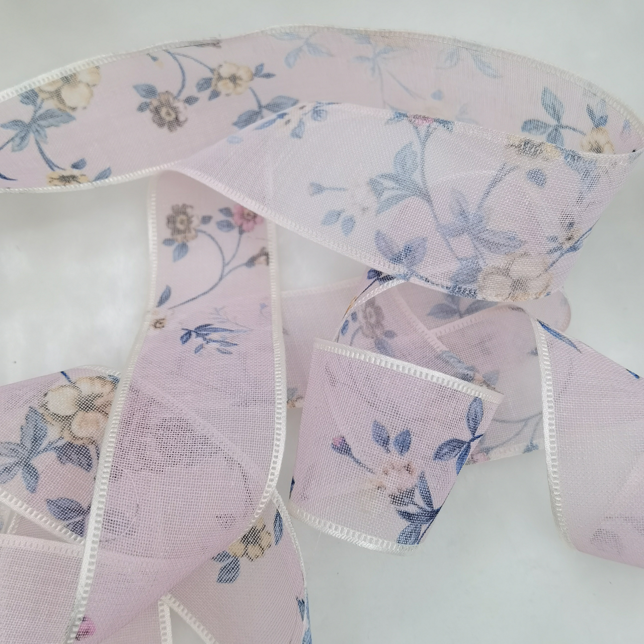 Lace, DIY, Christmas, clothing, accessories, crafts, cartons, cards, hats and so on all kinds of factory products can be matched with sas