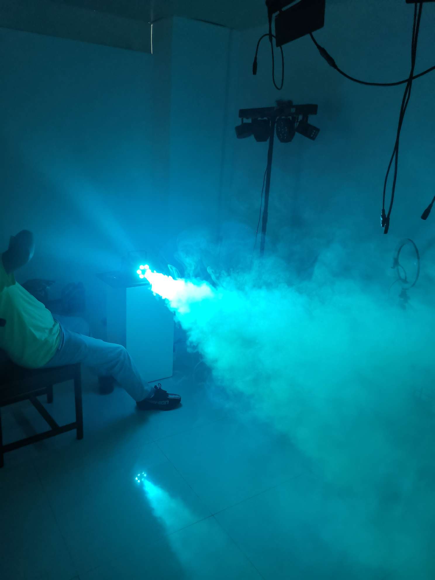 烟雾油 配套烟雾机 专业工厂产品图