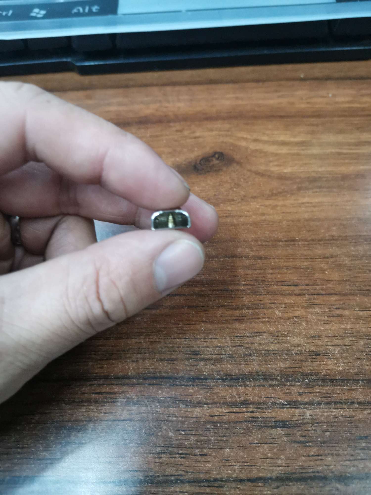 ويُرحَّب بالمبيعات المباشرة من جانب المصنعين، وببيع جميع مشبك السبائك في الجملة، بجميع الألوان والتنوع. Application Scenario