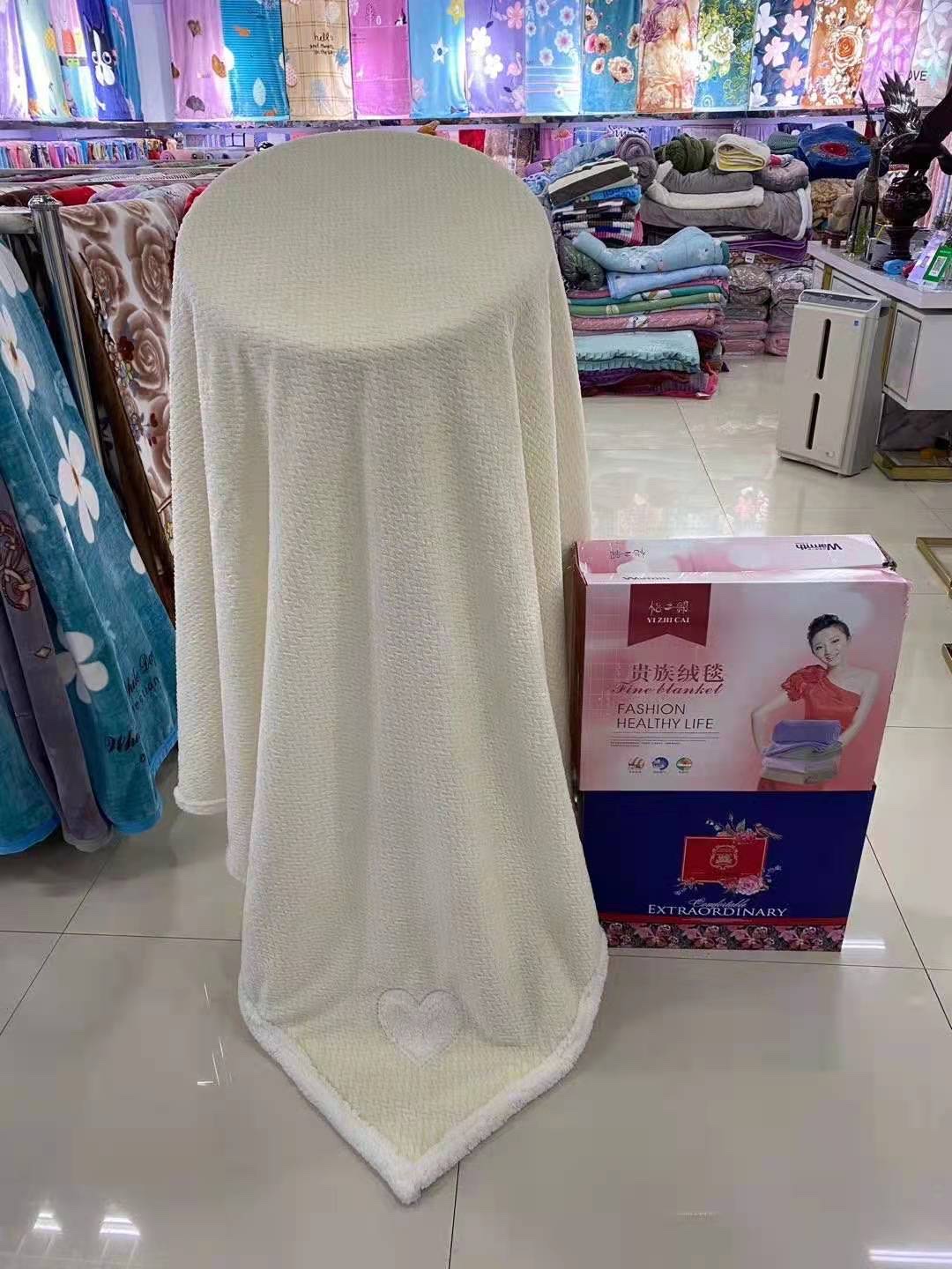 2021 Factory Direct Sales New Explosive Wholesale Love Lamb Blanket Application Scenario
