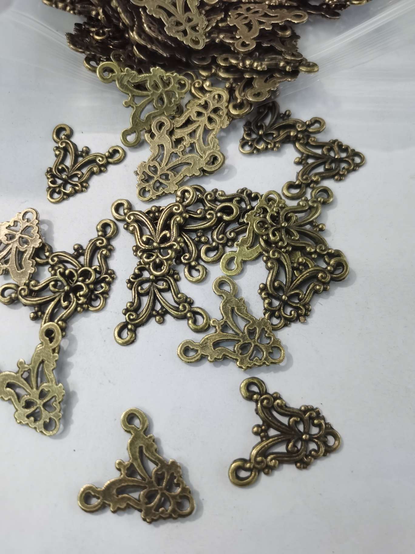Zinc alloy Zn-2462 for jewelry accessories Item Picture