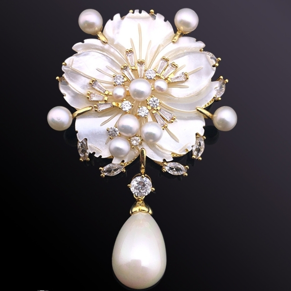 Brooch 200