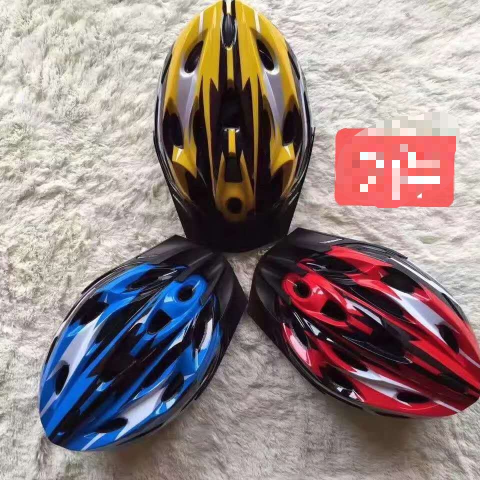 18孔黑泡头盔                                                     