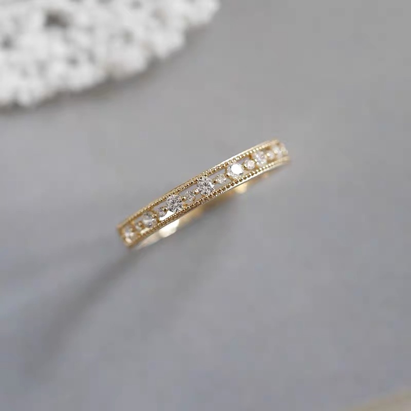 "Ethereal!" This Japanese high-end 18K gold diamond-encrusted, simple and elegant fashion ring, with a refined and cold style, is versatile and a social media sensation Application Scenario