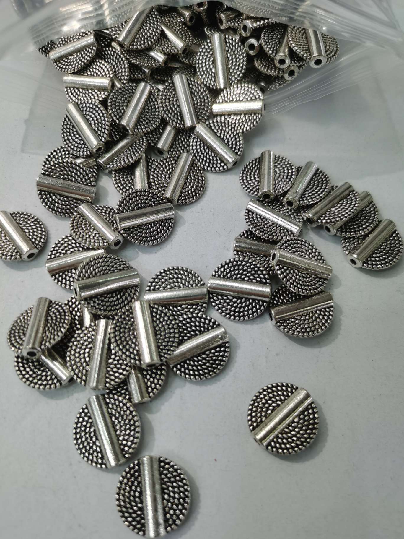 Jewelry accessories, jewelry accessories, fashionable, versatile, personalized and popular zinc alloy accessories Zn-2001 Item Picture