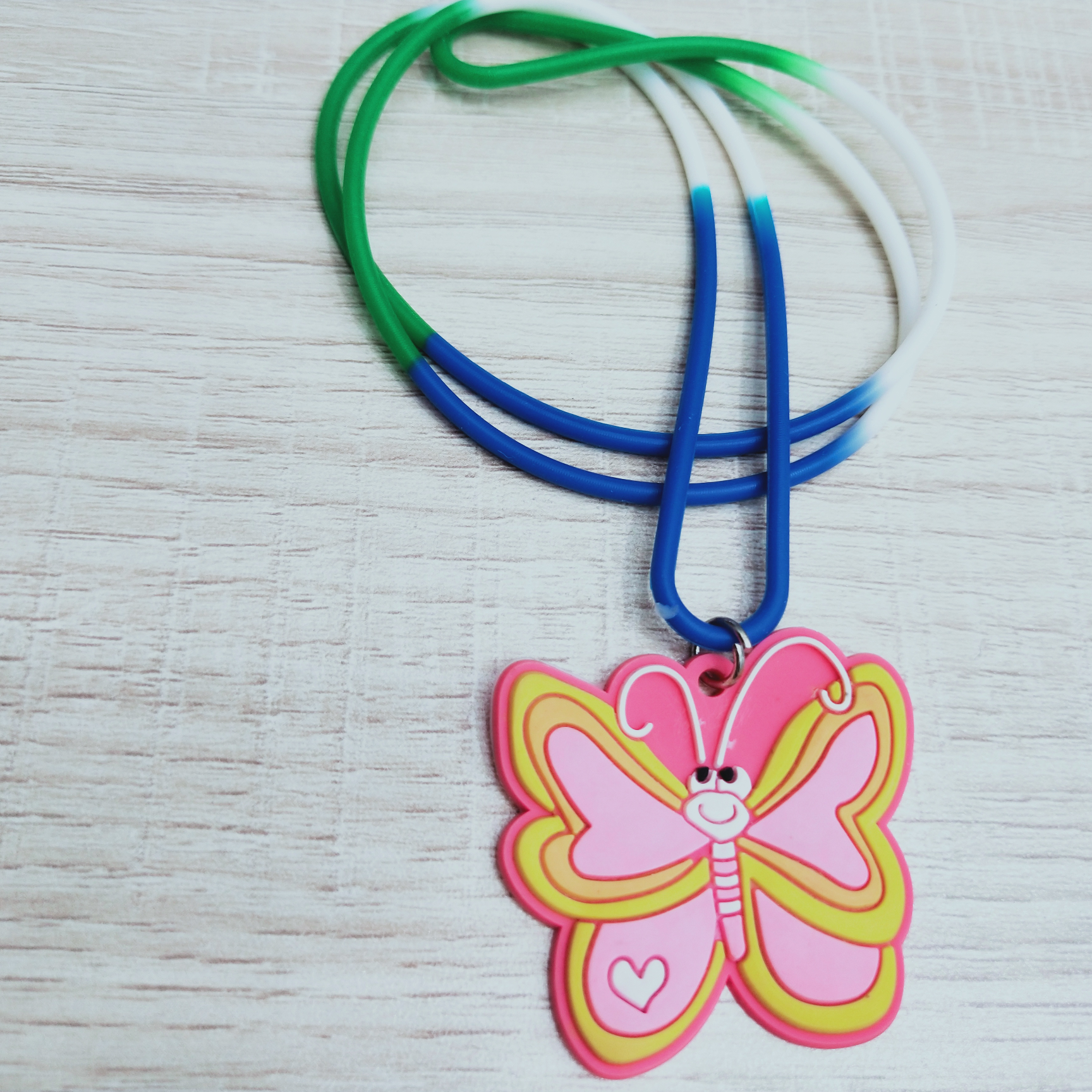 华宇饰品:宝兰.白.绿.混彩色硅胶卡通图片吊坠项链03