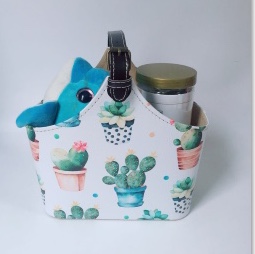 The three-piece set can be customized in various sizes, including handbags, souvenirs, flower baskets and gift boxes